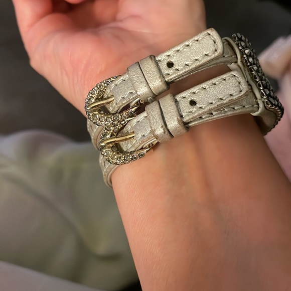 Champagne leather and pewter crystals bracelet - Picture 2 of 3